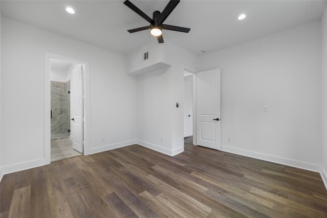 Building Photo - 6804 Arabella St
