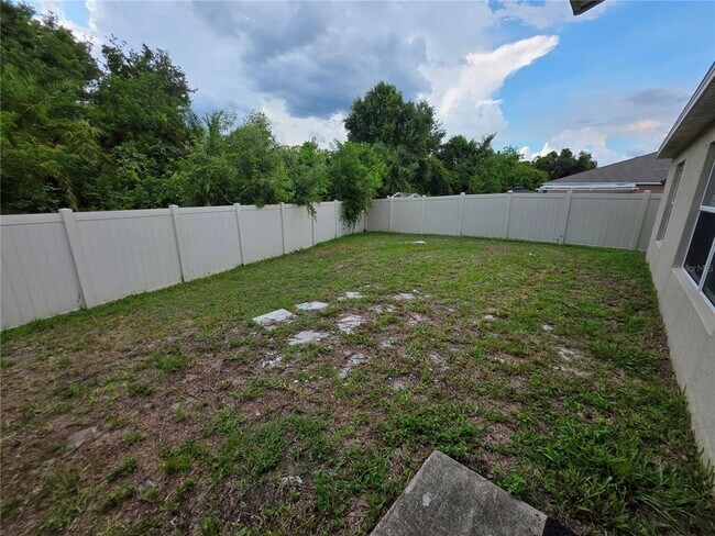 Building Photo - 1740 Broad Winged Hawk Dr
