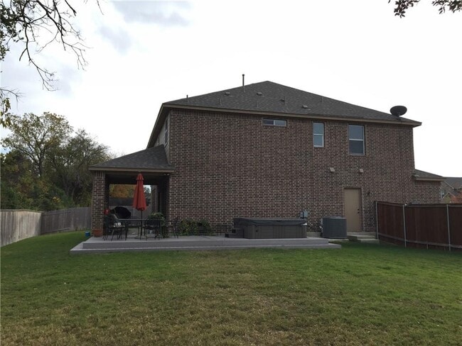 Building Photo - 1636 Bovina Dr