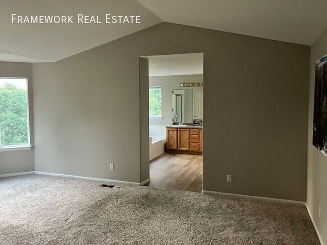 Building Photo - 13371 Pearl Cir