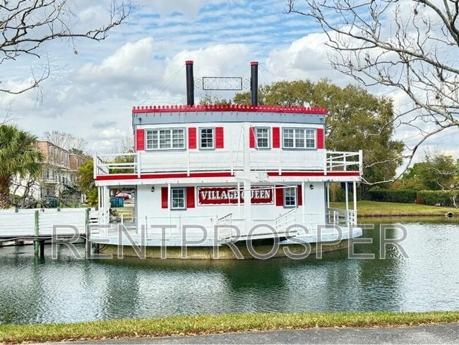 Building Photo - 6075 Village Cir S