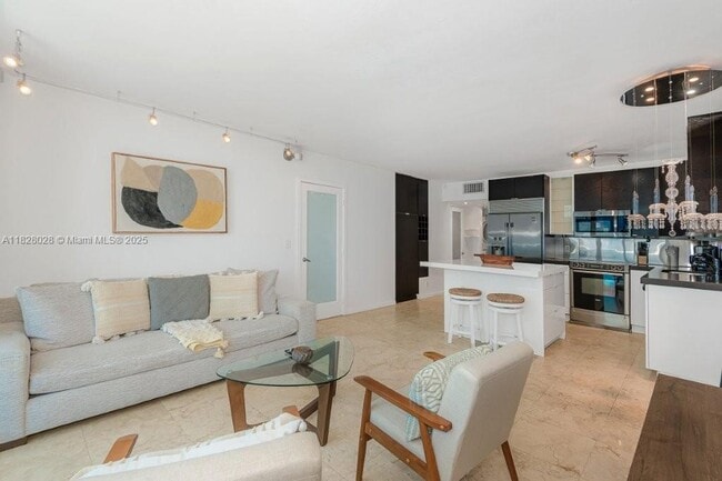 Building Photo - 2301 Collins Ave