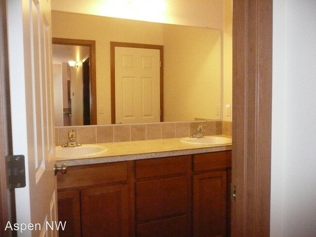 Building Photo - 14009 87th Ave Ct NW