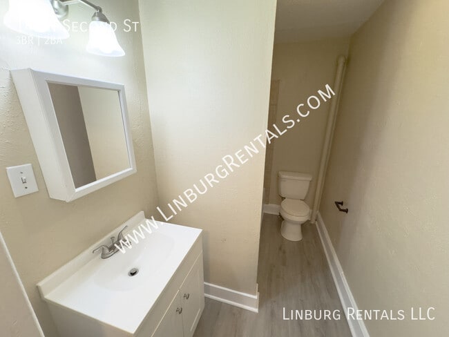 Building Photo - 145 N Second St-