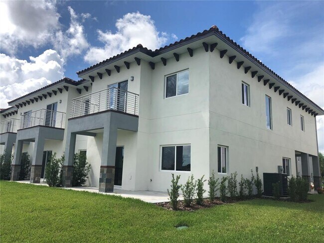 Building Photo - 1927 Greenbriar Ter