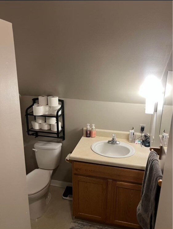 Building Photo - 118 E Livingston Rd