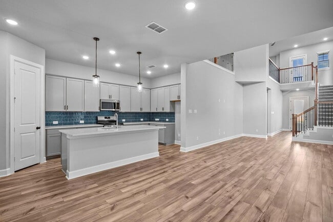 Building Photo - 1519 Noble Pk Dr