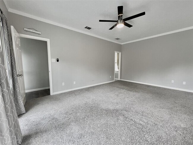 Building Photo - 11917 Meadowfire Dr