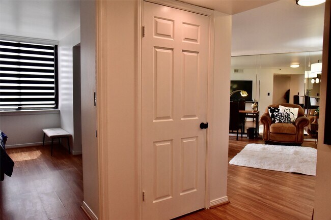 Building Photo - 3525 Sage Rd