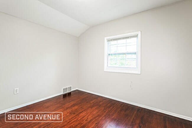Building Photo - 947 Garden City Dr