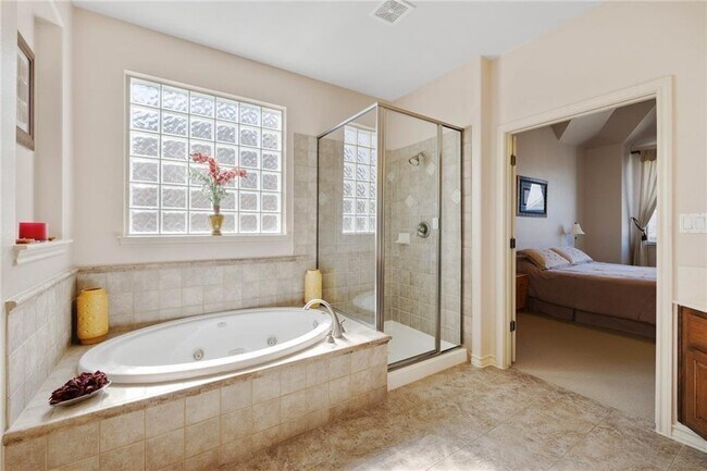 Building Photo - 601 Riley Trl