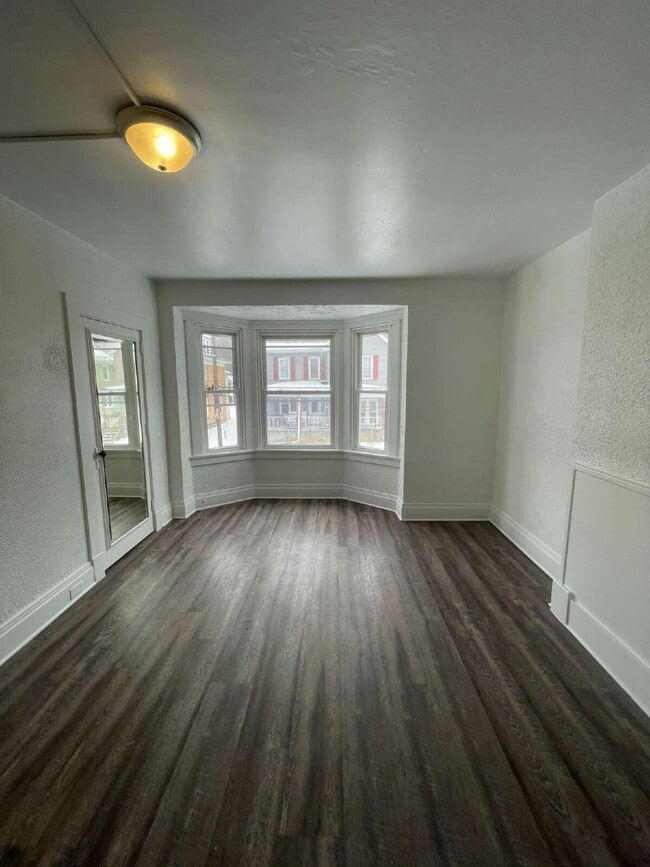 Building Photo - Cozy 3-Bedroom in Greensburg – Walk to Shopping & Dining!