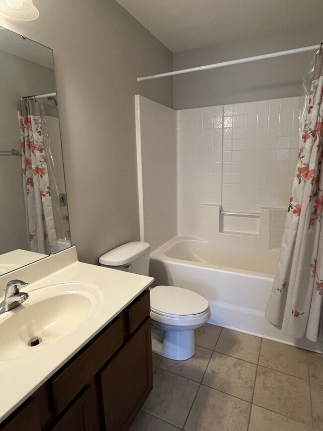 Building Photo - 5661 Tipperlinn Way