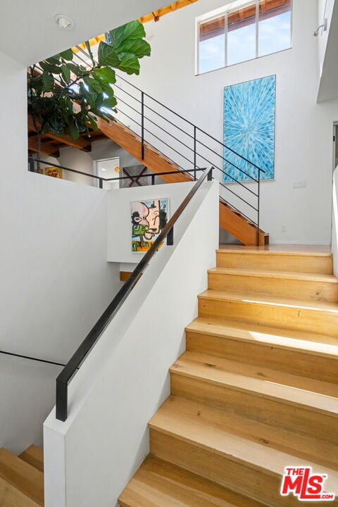 Building Photo - 420 Alta Ave