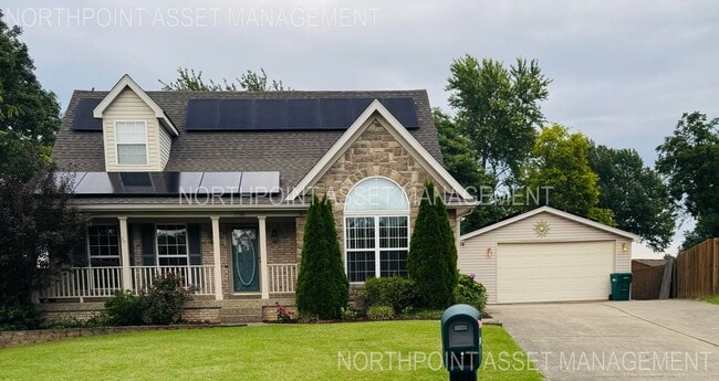 Primary Photo - Welcome to 4 Bedroom and 3.5 Bath Home In ...