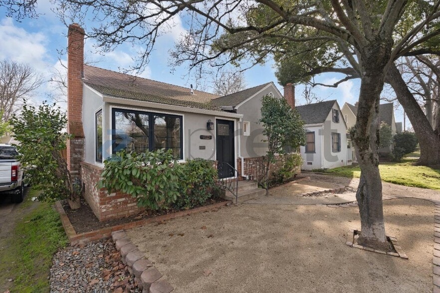 Building Photo - 2633 16th St