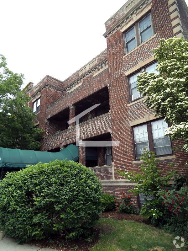 Building Photo - 35 Mount Hood Rd
