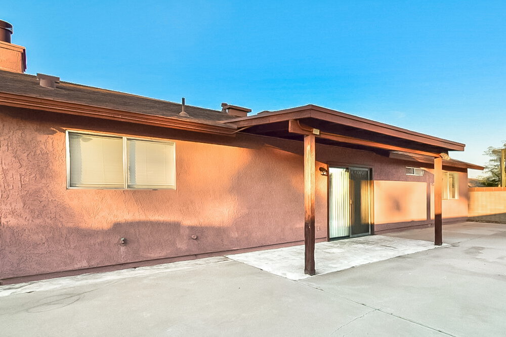 Building Photo - 1417 S Lynx Dr