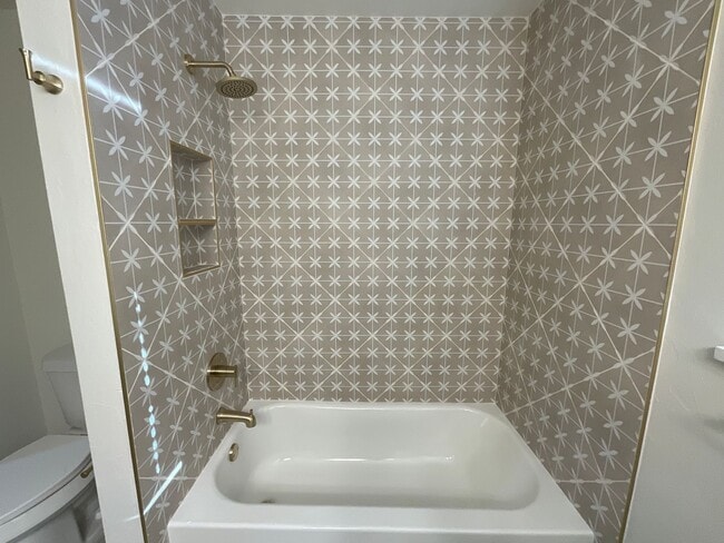 Building Photo - 2716 Carlton Way