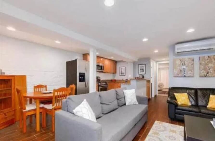 Building Photo - 49 Quincy Pl NE