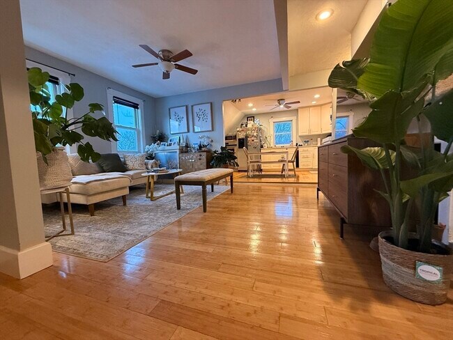 Building Photo - 22 Linden Rd