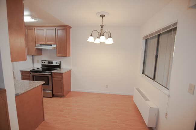 Building Photo - 936 Kiely Blvd
