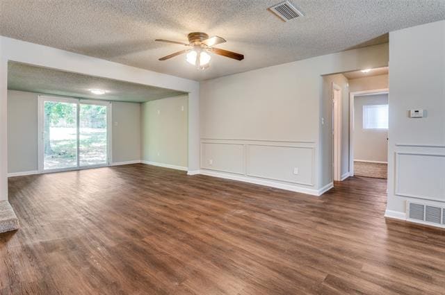 Building Photo - 1216 Desiree Ln