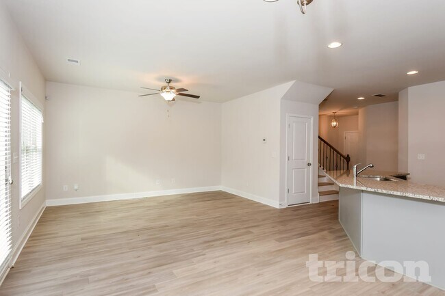 Building Photo - 118 Monaghan Wy