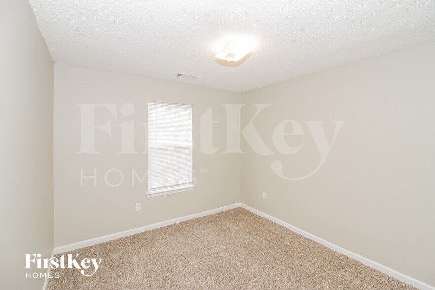 Building Photo - 1590 Belle Trees Dr