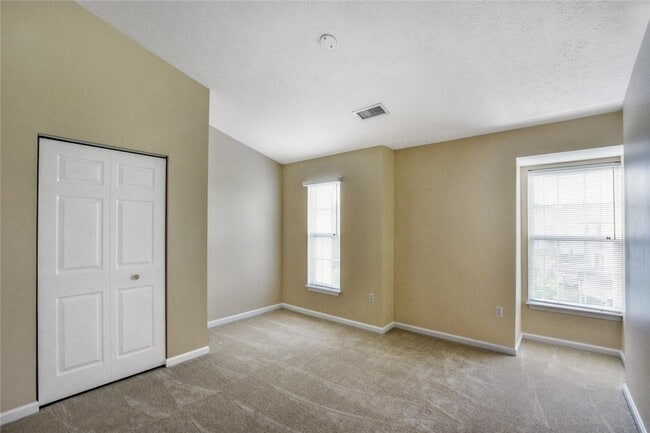 Building Photo - 8503 Club Side Dr