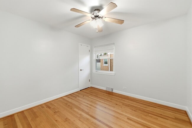 Building Photo - 4656 N Narragansett Ave