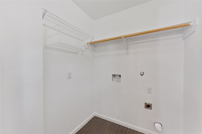 Building Photo - 2623 Woodridge Cove Dr