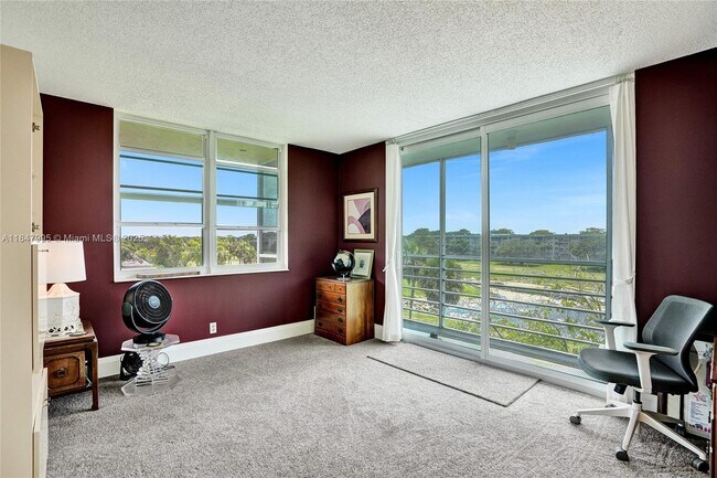 Building Photo - 805 Cypress Blvd