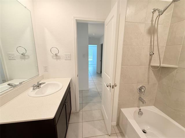 Building Photo - 127 Lemongrass Dr