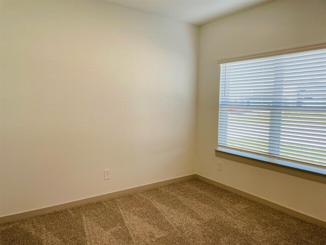Building Photo - 28935 Yukon River Ct