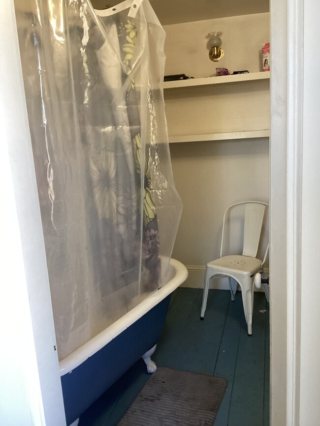 Building Photo - 48 Front St