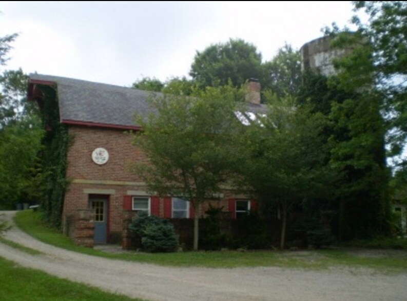 Primary Photo - 1906 Pennsylvania Ave
