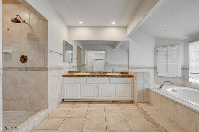 Building Photo - 9405 Mast Dr