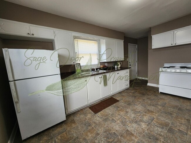 Building Photo - COMING SOON!!!!