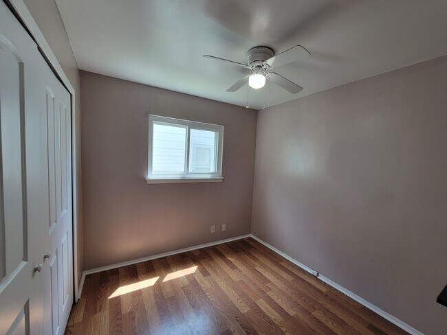 Building Photo - 1060 Richmond Dr