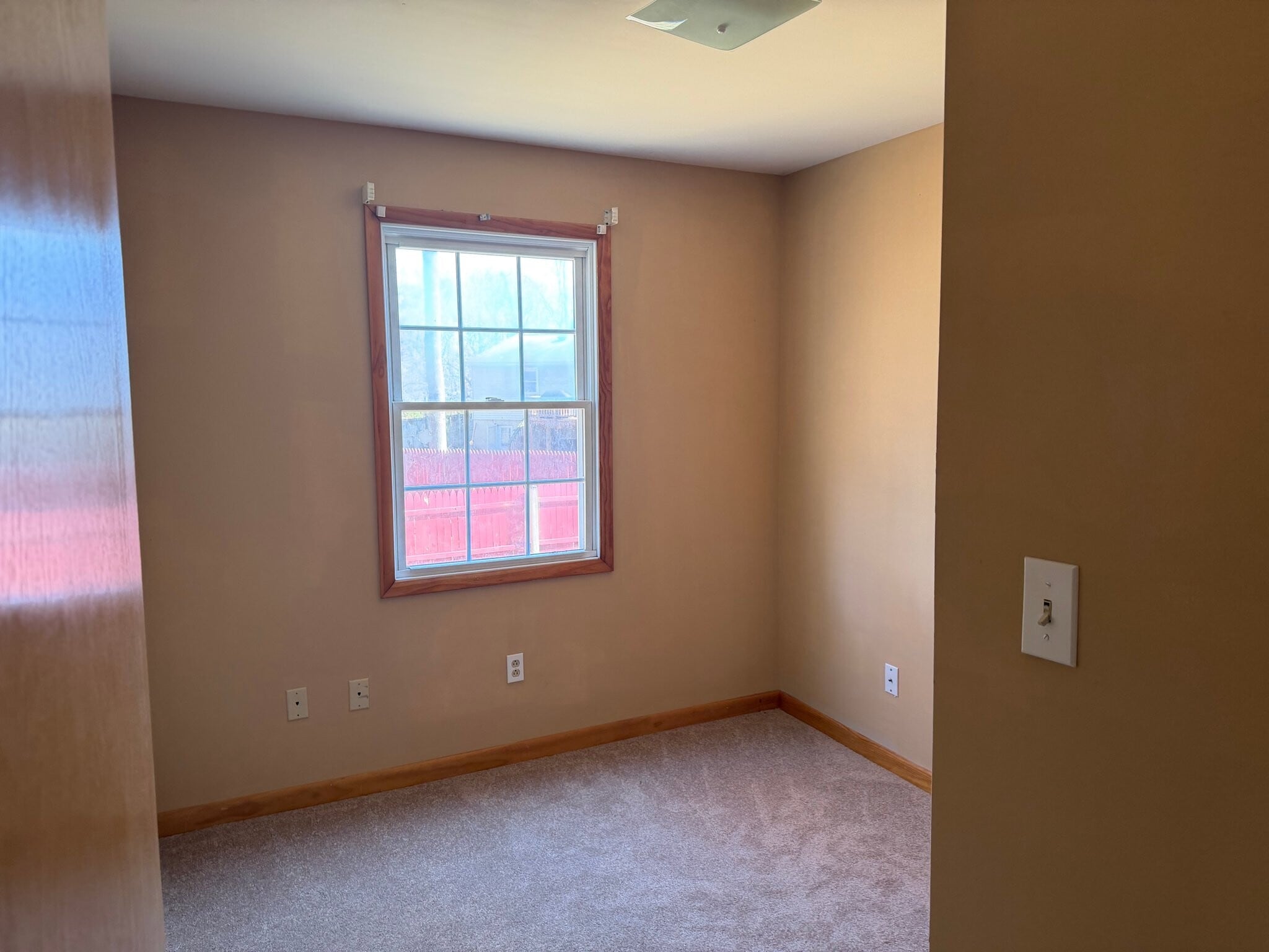 Building Photo - 545 Old Stage Rd