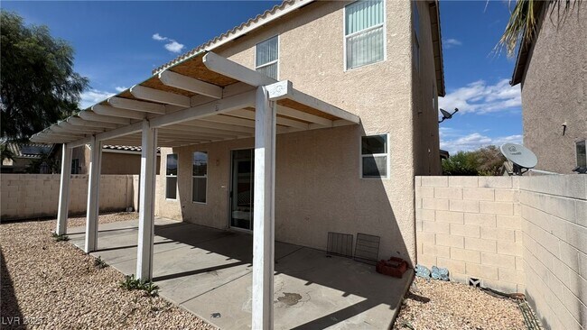Building Photo - 5055 Midnight Oil Dr