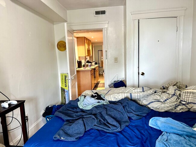 Building Photo - 223 Summer St