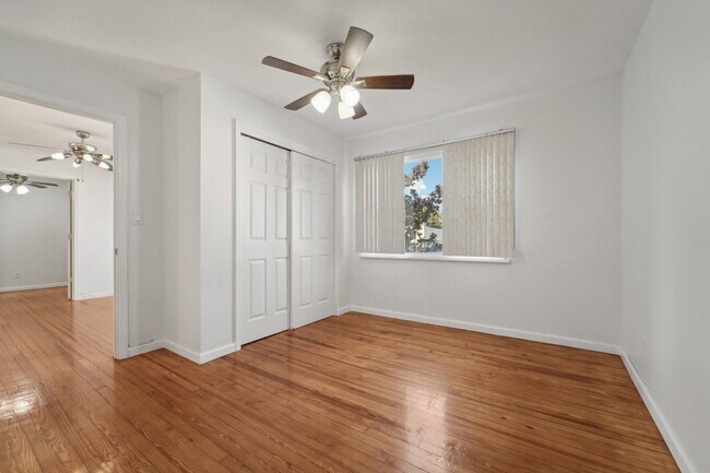 Building Photo - 6512 Smith Ave