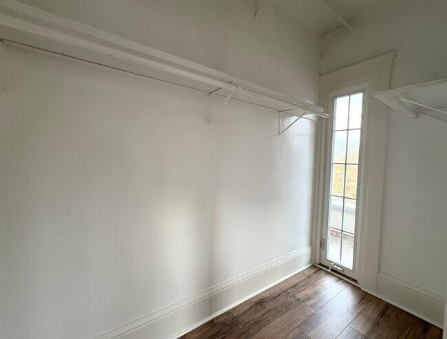 Building Photo - 745 55th St