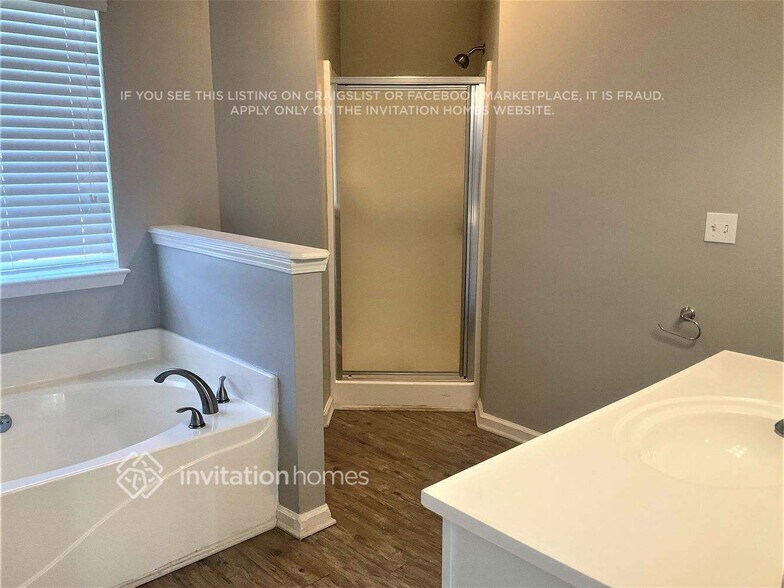 Building Photo - 3104 Quince Tree Wy