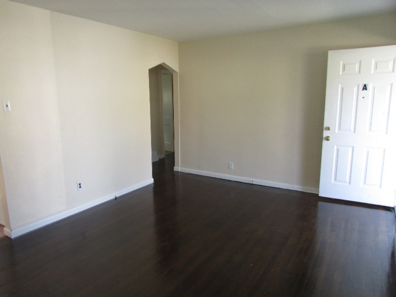 Building Photo - 1159 Romano Ave