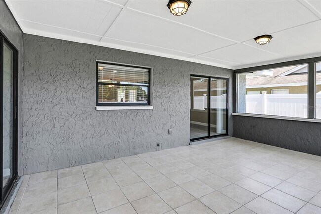 Building Photo - 5522 Fulmar Dr