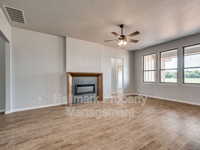 Building Photo - 11704 SW 48th St