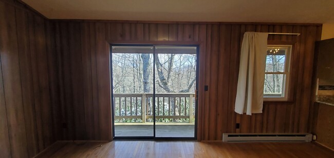 Building Photo - Cozy 2 Bd/2Ba Home in Linville Land Harbor